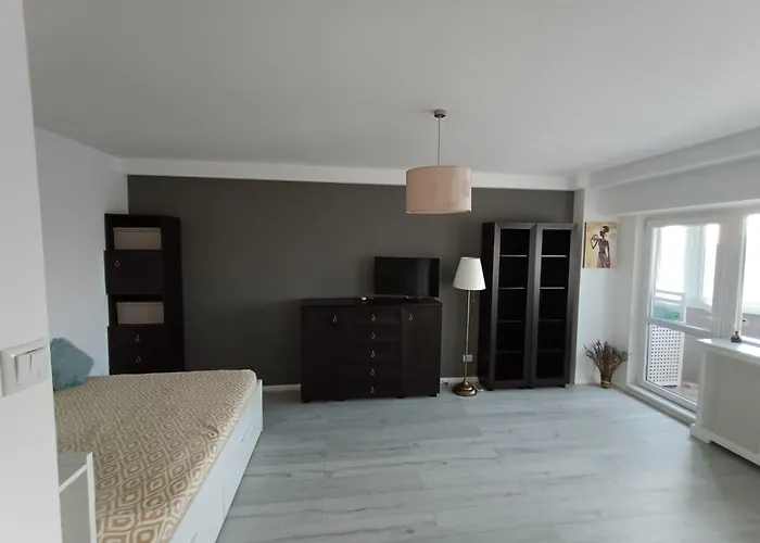 Superb 1br With Air Conditioner דירה בוקרשט