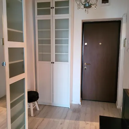 Superb 1br With Air Conditioner