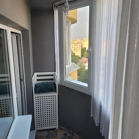 Superb 1br With Air Conditioner *