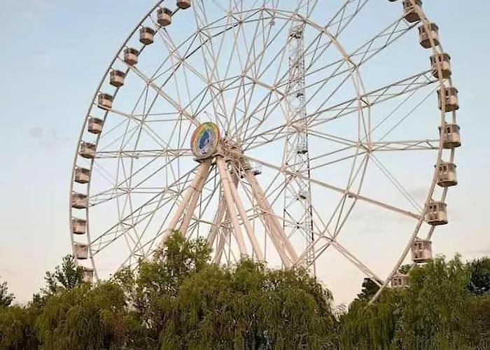 Superb 1br With Air Conditioner Бухарест